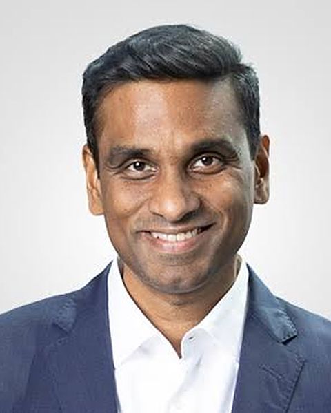 Portrait of Naveen Mallela